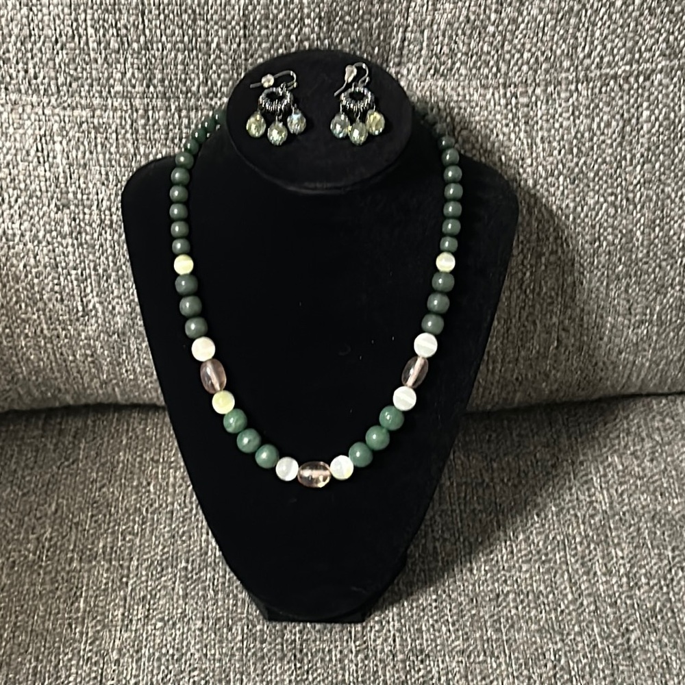 Elegant Green Beaded Necklace and Earring Set